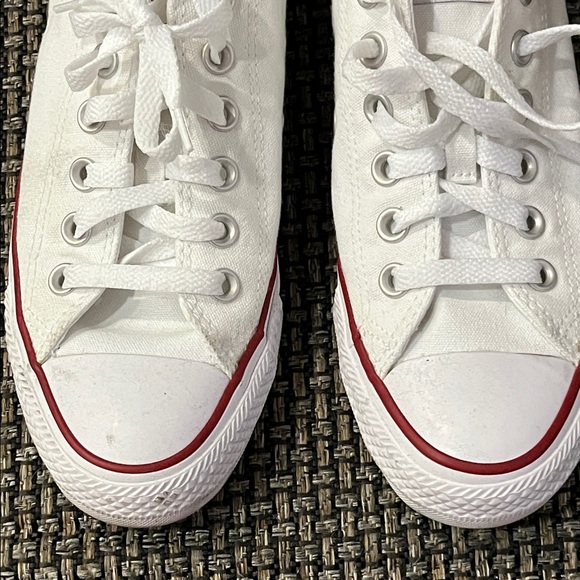 Converse White Low-Top Sneakers - Picture 3 of 10
